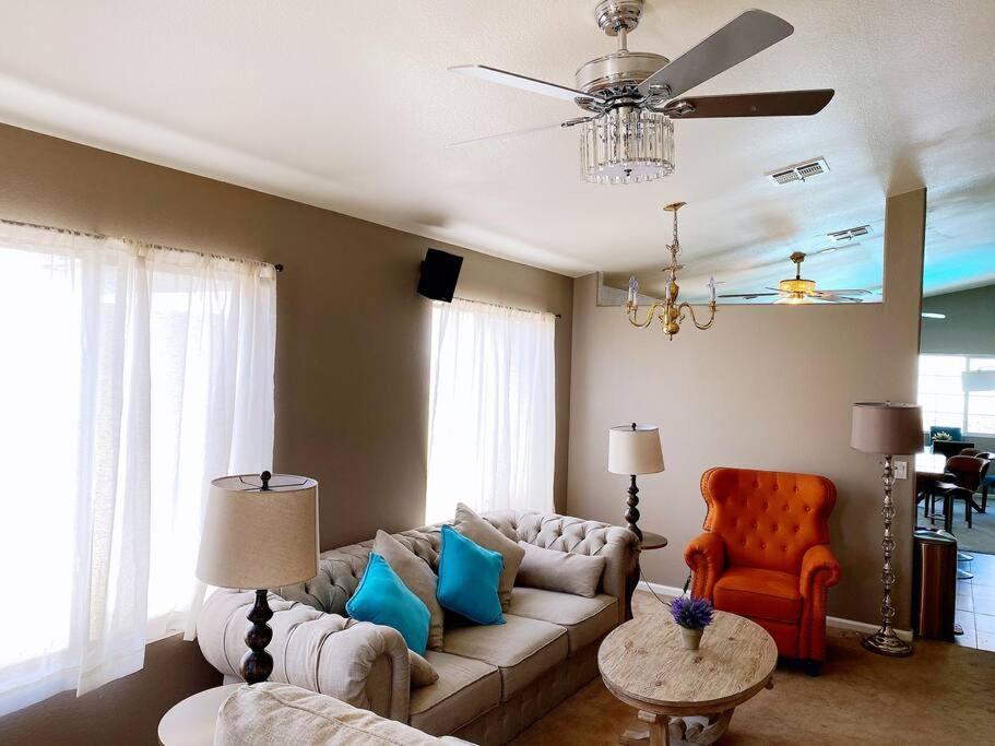 Amazing Heated Pool And Private Hot Tub 3Br In Heart Of Lv Villa Las Vegas Exterior photo